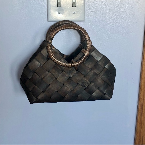✨2/$15✨ Purse: “Weaving Basket” Bag/Purse, Brown 🛍 Bundle Me! - Picture 2 of 6